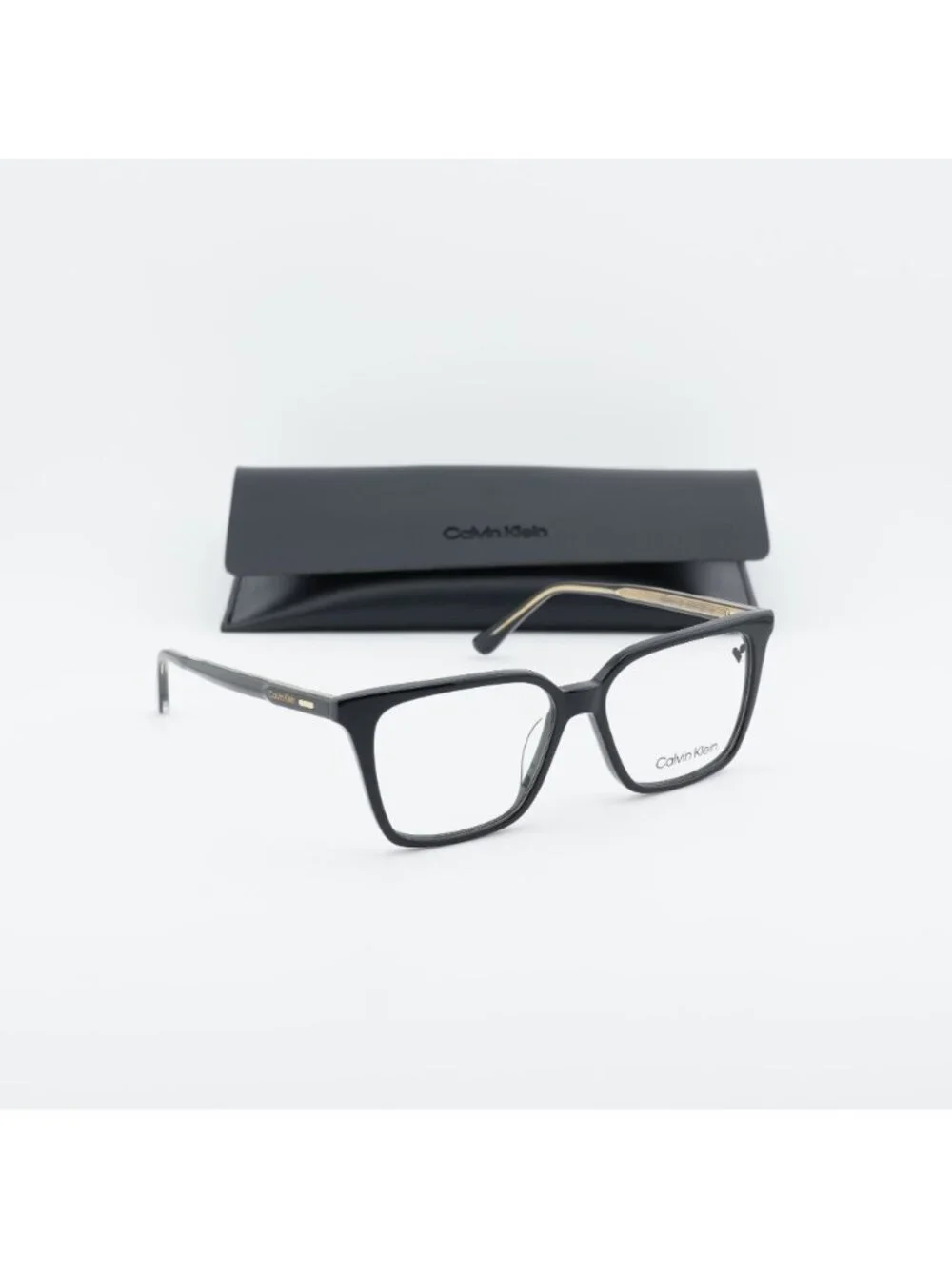 Calvin Klein model ck24544